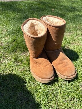 UGG Chestnut Sheepskin Liner Short Classic II Boots